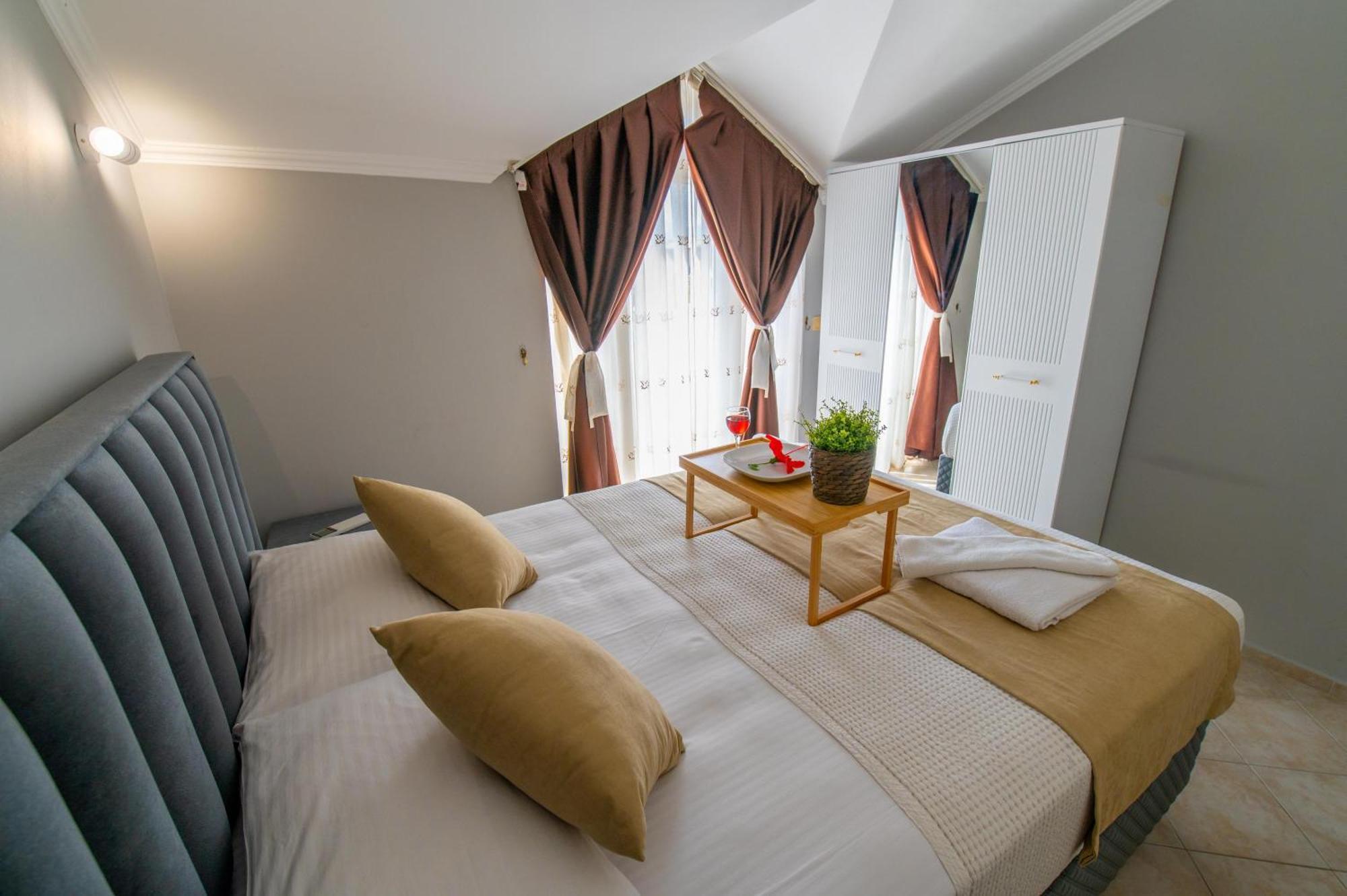 Sunset Beach Villas y apartamentos Fethiye Exterior foto