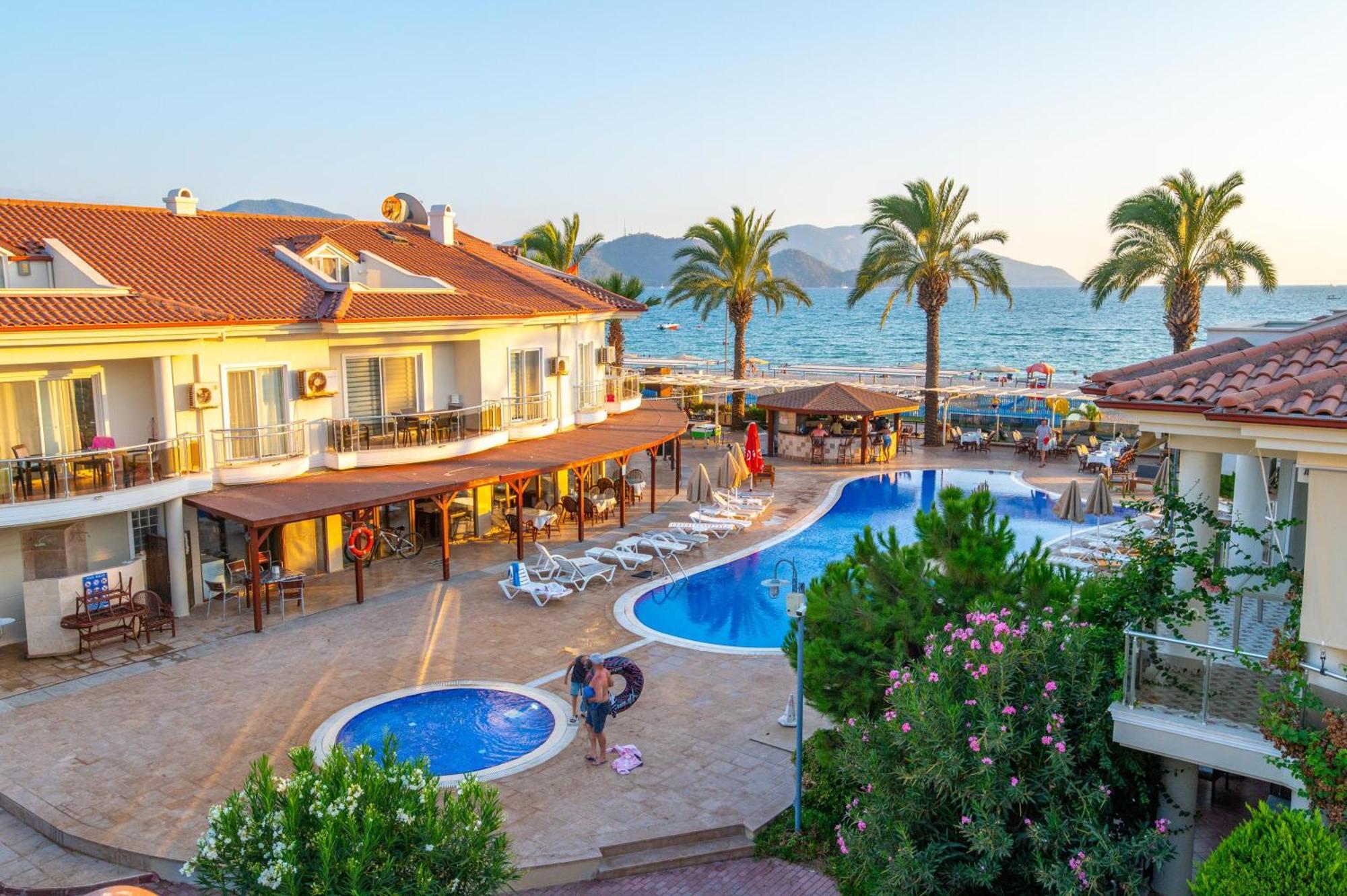 Sunset Beach Villas y apartamentos Fethiye Exterior foto